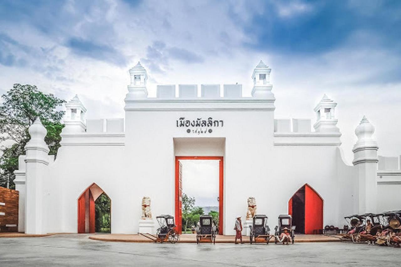 Oyo 75339 Full Frame Resort Kanchanaburi Bagian luar foto