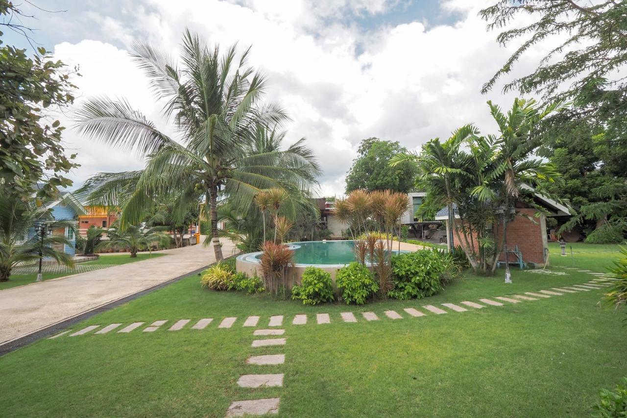Oyo 75339 Full Frame Resort Kanchanaburi Bagian luar foto